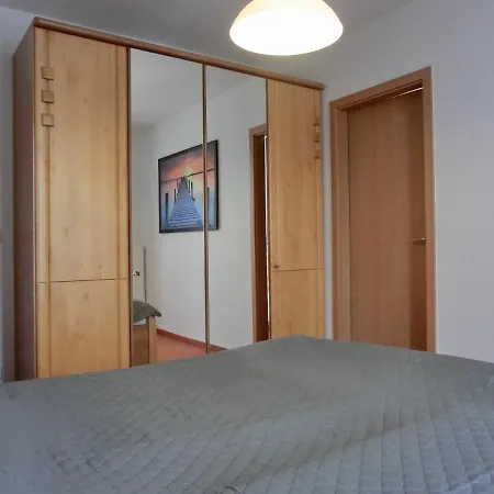 I Lee 19 شقة غرال موريتز